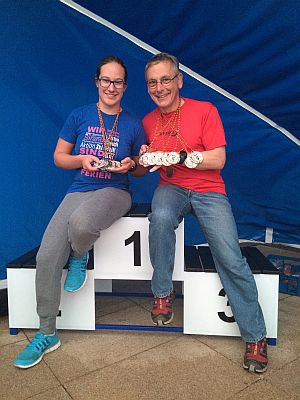 Erfolgreiche Mastersschwimmer Jana und Gerhard